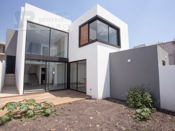 Casa con vista al Valle y Campo de Golf de Zibatá, Santiago de Querétaro Centro