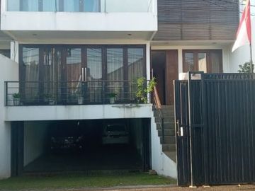 Mewah Strategis Luas Pool Jl Benda Cilandak Timur Harga dibawah pasaran
