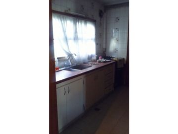 EN BLOCK 2 PH JUNTOS O SEPARADOS EN PLANTA BAJA Y PLANTA ALTA C/SUBDIV. TERMINADA APTO COMERCIAL