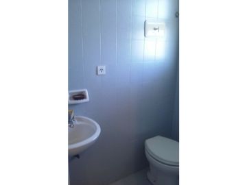 EN BLOCK 2 PH JUNTOS O SEPARADOS EN PLANTA BAJA Y PLANTA ALTA C/SUBDIV. TERMINADA APTO COMERCIAL