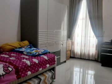 Rumah Malang Strategis Tengah Kota,
