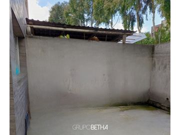 SE VENDE CASA 4 HABITACIONES - GUAMAN