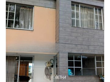 SE VENDE CASA 4 HABITACIONES - GUAMAN
