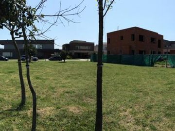 Venta lote en Brisas de Adrogué