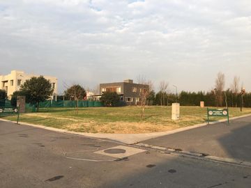 Venta lote en Brisas de Adrogué