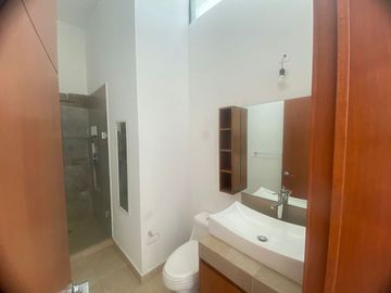 CASA EN VENDA EN ZANDA RESIDENCIAL, LEÓN, GUANAJUATO