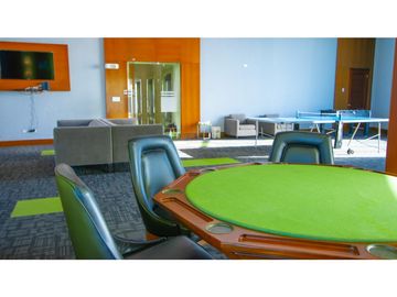 SEA CONFIABLE VENDE PH EN PLAYA BONITA RESIDENCE
