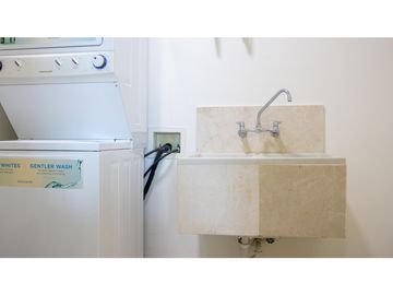 SEA CONFIABLE VENDE PH EN PLAYA BONITA RESIDENCE