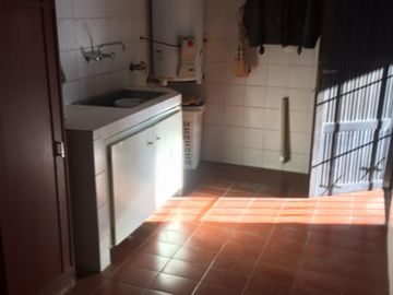 Chalet en zona residencial con pileta!!