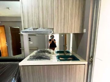 Apt. Gunawangsa Manyar Full Furnish Baru Gress, Belum Pernah Dipakai