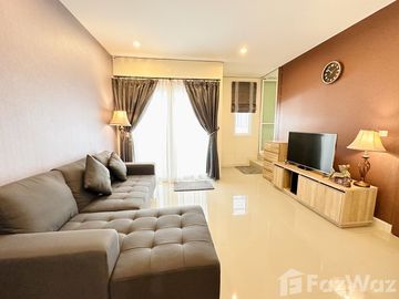 Stunning 2-Bed Townhouse for Sale in Urbana 3, Tha Sala.