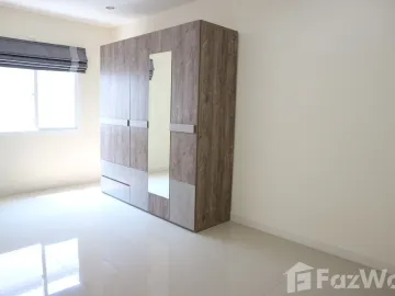 Stunning 2-Bed Townhouse for Sale in Urbana 3, Tha Sala.