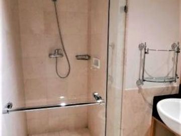 Disewakan Apartemen Sudirman Mansion Tipe 3 Kamar Tidur Kondisi Full Furnished