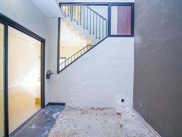 Rumah 10 Menit ke Gerbang Tol Sawangan Siap Huni Dibantu KPR J-42445