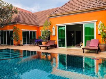 Pool villa for sale Pratumnak Hill, Pattaya