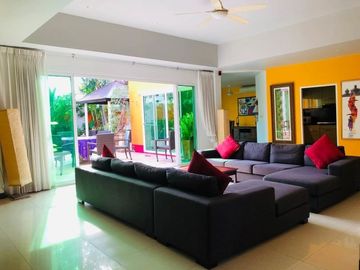 Pool villa for sale Pratumnak Hill, Pattaya