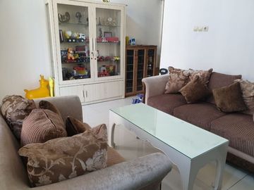 Rumah Cantik Karah dkt Ketintang Gayungsari Jambangan Palm Spring Gayungan