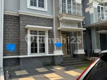 Dijual Cepat Rumah di Menaggio Village Gading Serpong