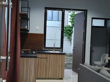 Dijual Rumah Semi Furnish Di Green Ara Dekat Harapan Indah Bekasi