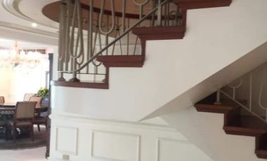 Rush Condominium for Sale 4 Bedrooms: 4BR Penthouse Condo for Sale in Luna Gardens Rockwell Center Makati