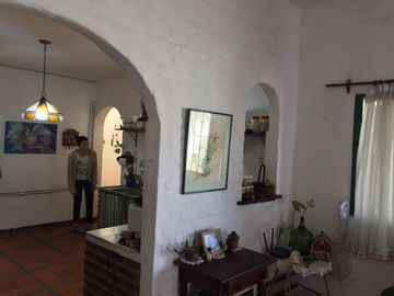 Venta de Casa 4 AMBIENTES, Ituzaingó.