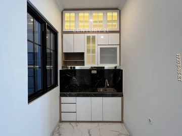 Dijual Rumah Brandnew Di Dalam Townhouse Di Lokasi Strategis