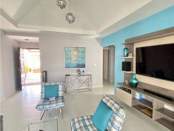 SE VENDE CASA EN MONTELIMAR EN $155,000 AM