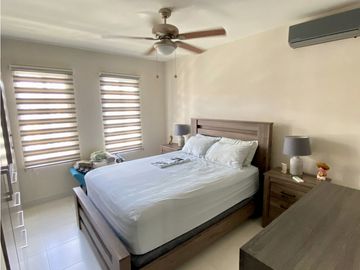 SE VENDE CASA EN MONTELIMAR EN $155,000 AM