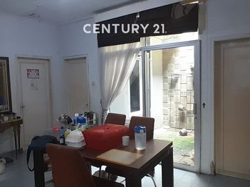 Dijual Rumah Lama Di Mampang Jakarta Selatan