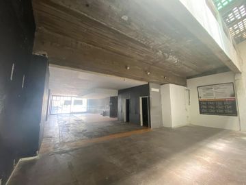 VENTA LOCAL 175 M2 LANUS OESTE
