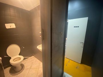 VENTA LOCAL 175 M2 LANUS OESTE