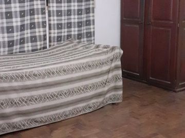Se vende casa  con dos dormitorios y cochera en Santa Fe Capital