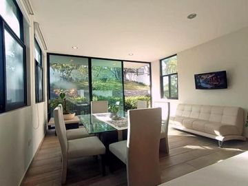 Casa con Alberca en venta El Palomar Tlajomulco de Zuñiga Sur