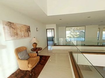 Casa con Alberca en venta El Palomar Tlajomulco de Zuñiga Sur