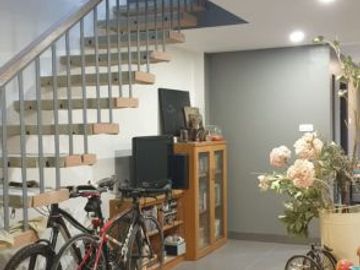 Rumah Ciputat Cirendeu Siap Huni