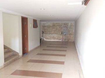 Rumah diJual di Simprug, Jakarta Selatan