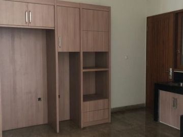 Rumah diJual di Simprug, Jakarta Selatan