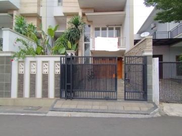 Rumah diJual di Simprug, Jakarta Selatan