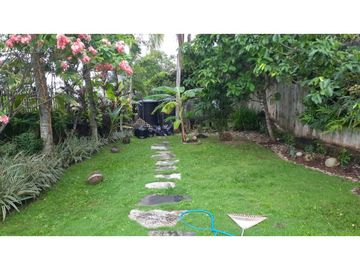 VENDO CASA LA ALAMEDA