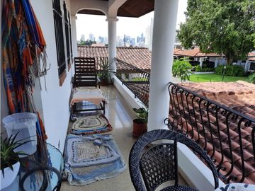 VENDO CASA LA ALAMEDA