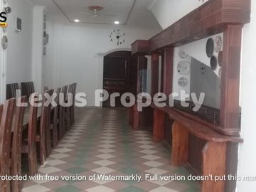 Dijual Bangunan pinggir jalan cocok untuk perkantoran atau Restoran Mewah