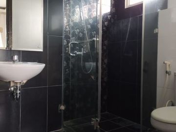 For Rent 3BR Vintage Style Apartemen at Fatmawati