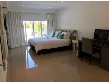 ALQUILER TEMPORARIO, NORDELTA EN EL EXCLUSIVO BARRIO DE CALETAS. DICIEMBRE, ENERO, FEBRERO Y MARZO