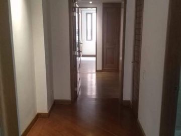 apartamento en venta en los rosales. Cod V20560