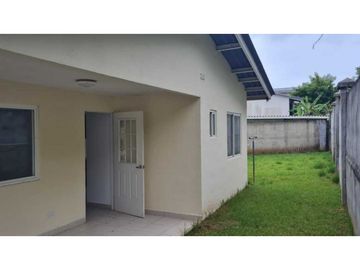 VENDO EXCELENTE Y AMPLIA VIVIENDA EN ARRAIJAN PLAYA DORADA LAS OLAS 3R