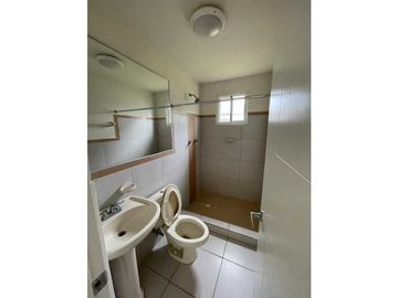 VENDO EXCELENTE Y AMPLIA VIVIENDA EN ARRAIJAN PLAYA DORADA LAS OLAS 3R