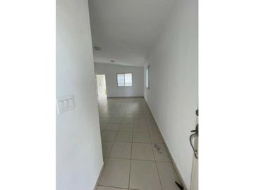 VENDO EXCELENTE Y AMPLIA VIVIENDA EN ARRAIJAN PLAYA DORADA LAS OLAS 3R