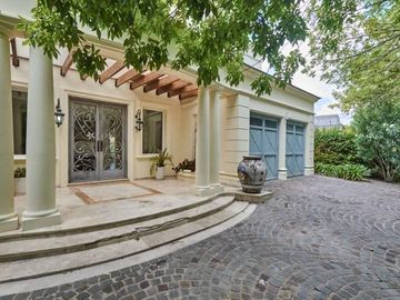 Espectacular Casa !!! de Gran Categoria en Castores ALQUILER/VENTA