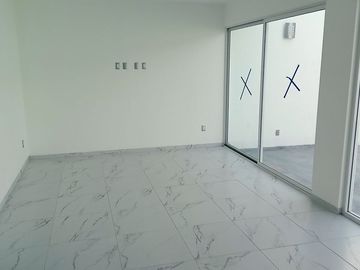 Excelente casa en Lomas de Juriquilla con Roof Garden J2
