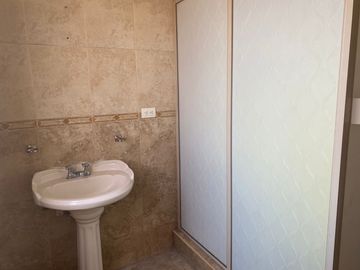 CASA EN VENTA COL. PENSIONES CIVILES C.P. 31501 EN CD. CUAUHTEMOC, CHIHUAHUA.
